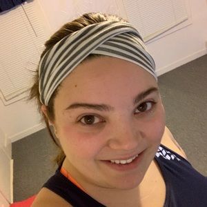 Meet your Posher, Courtney